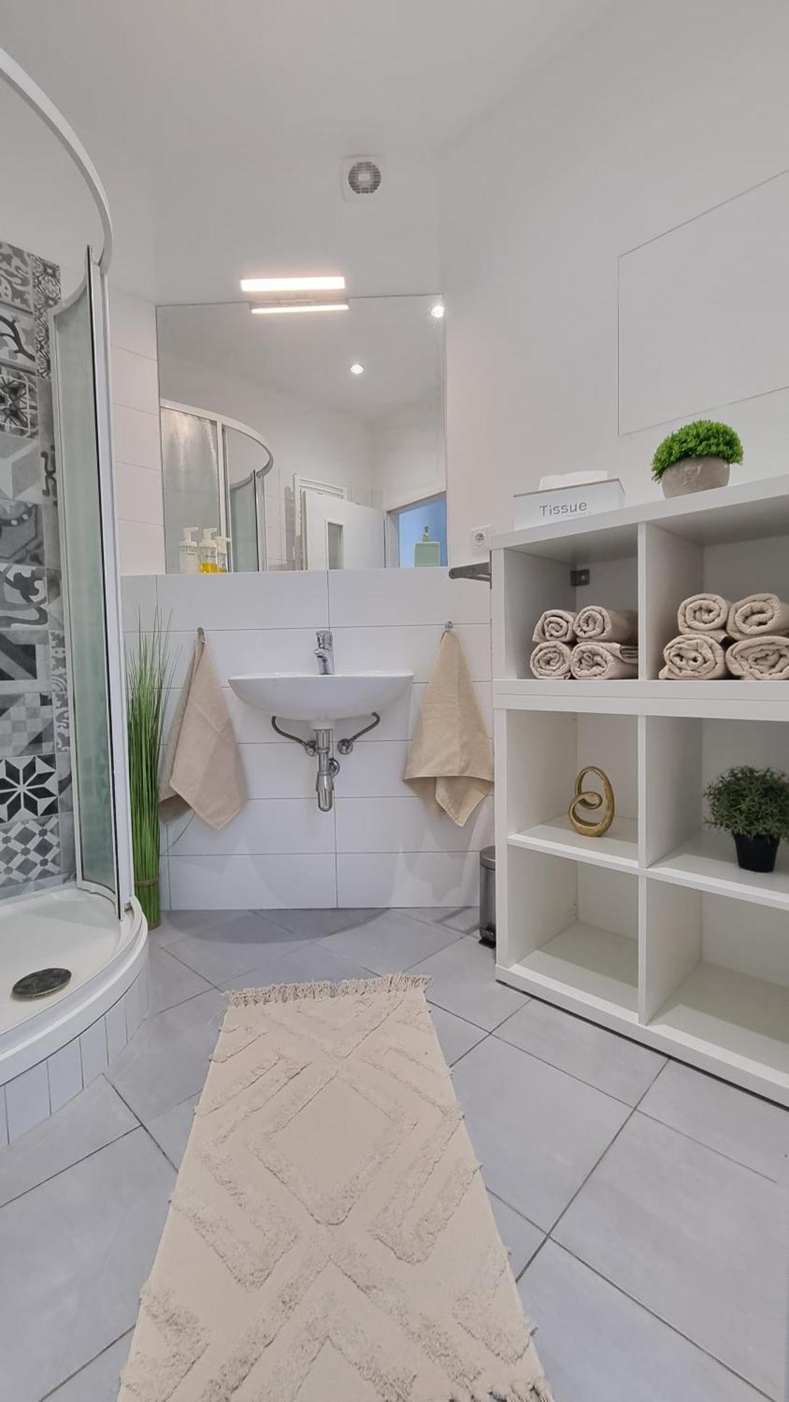 Finnem Rentals Tyrsova براغ المظهر الخارجي الصورة